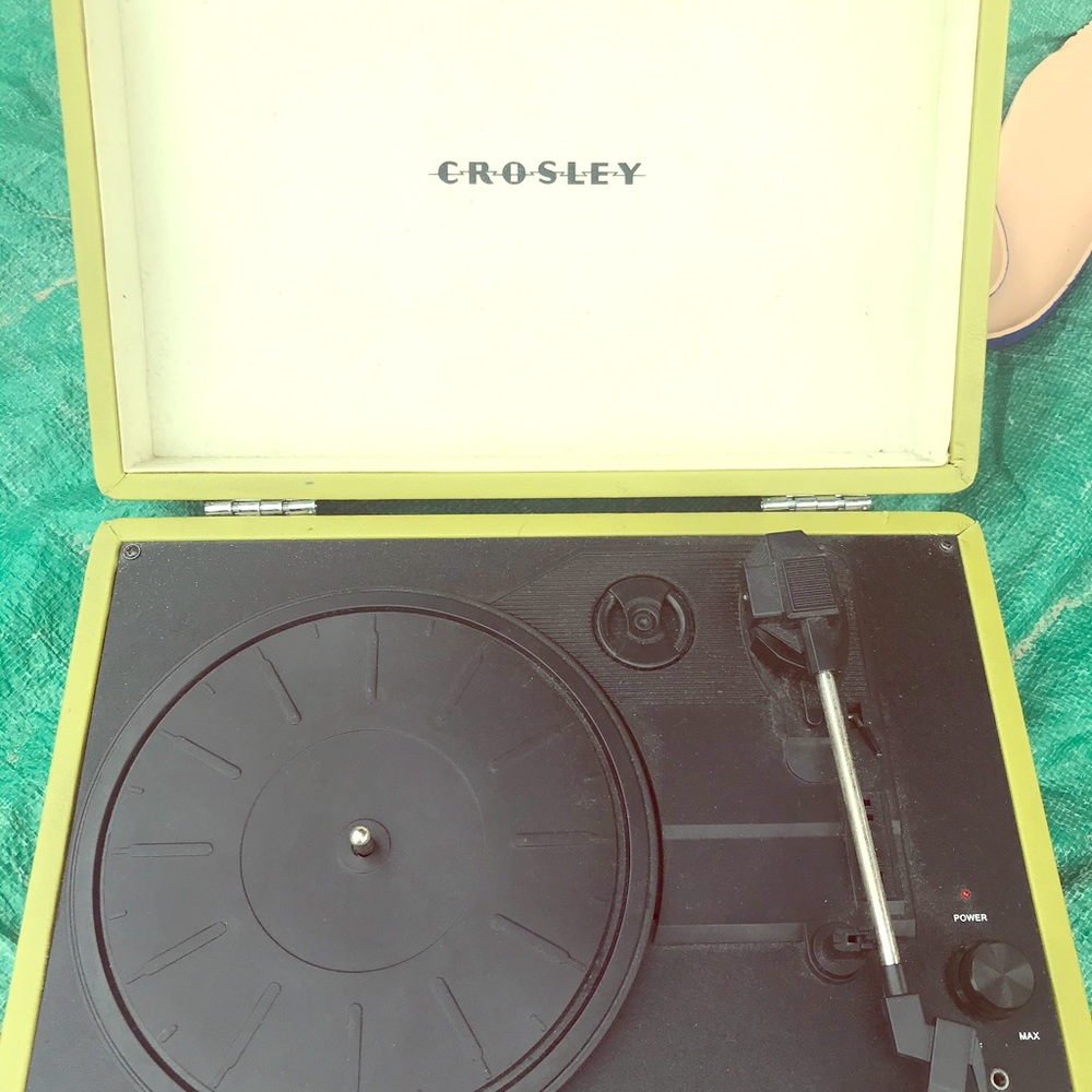 Crosley Tourmaline Cruiser Record Player